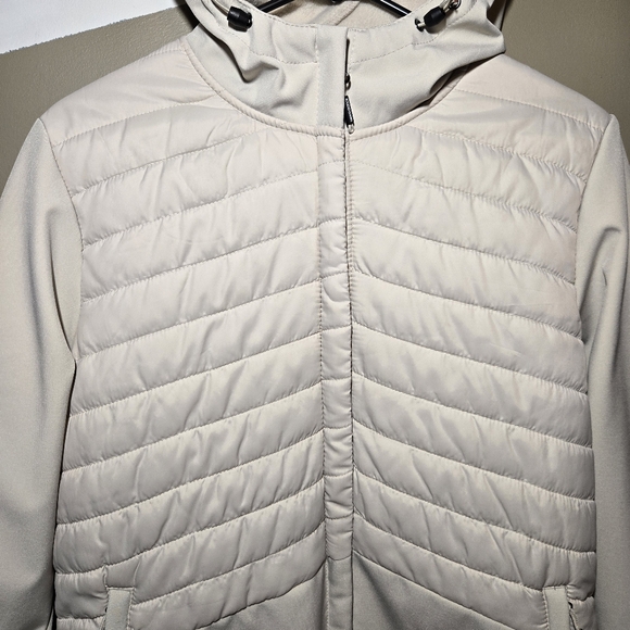 New Balance Women's Quilted Running Jacket Beige Full Zip Hooded Zip Pockets XL - Picture 2 of 14